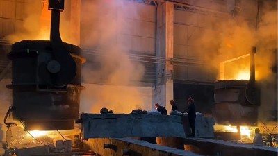 大型铸钢件厂家详解铸件浇注中的跑火事故原因和预防对策